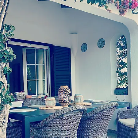 Jones Cala En Porter (Menorca)